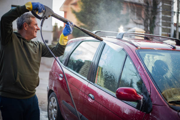 Best Garage Pressure Washing  in Waterloo, IA