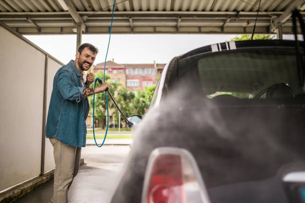 Best Commercial Building Pressure Washing  in Waterloo, IA